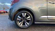 DS 3 1.2 PureTech 82 Chic 3dr Petrol Hatchback